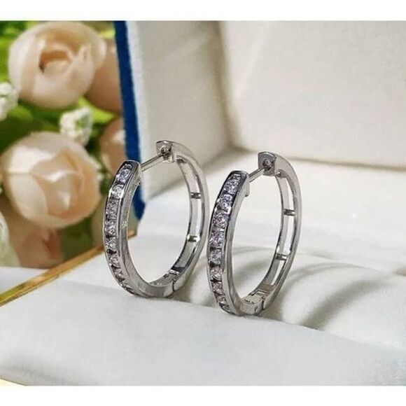The Dramatic Hoop in cubic zirconia in 925 - Picture 1 of 10